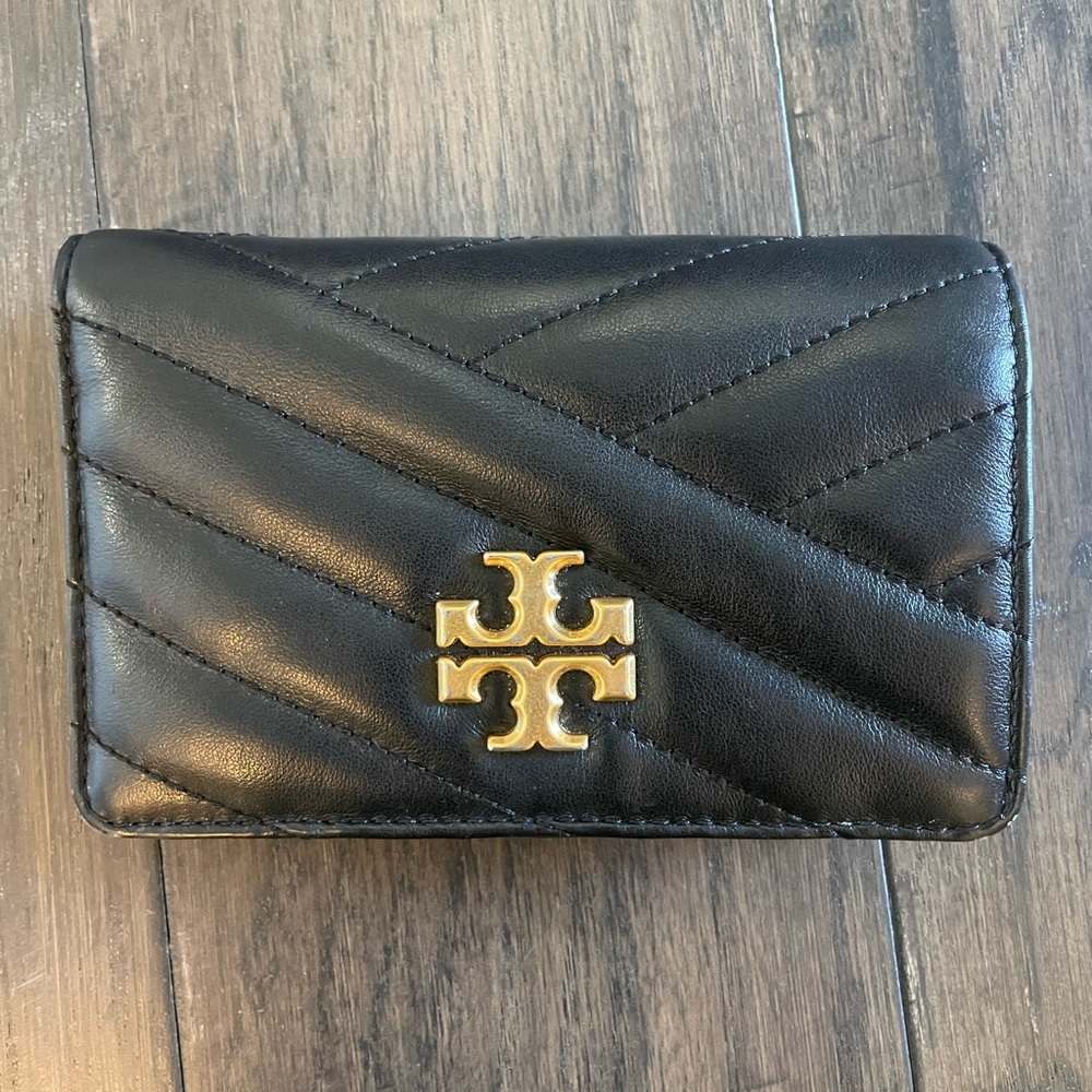 Tory Burch black leather wallet
